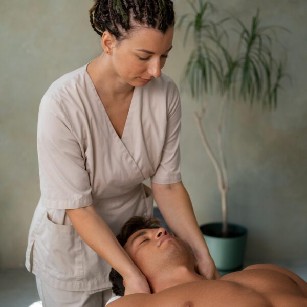 side-view-woman-working-spa